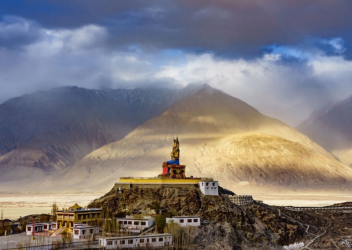 Một tu viện Phật giáo ở Ladakh - tu viện ở Ladakh đẹp