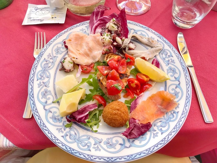 Món ăn ở Nhà hàng Casa Celestino - du lịch đảo Ischia nước Ý