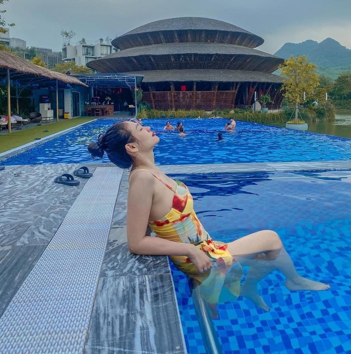 Vedana Resort Ninh Bình - bể bơi