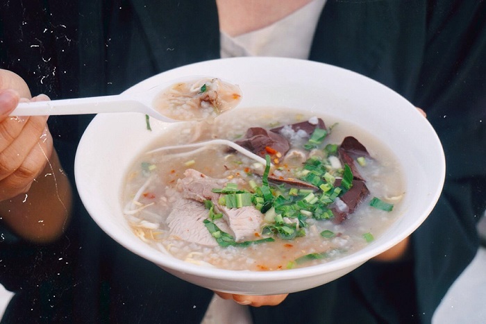 Cai Rang floating market cuisine - heart porridge