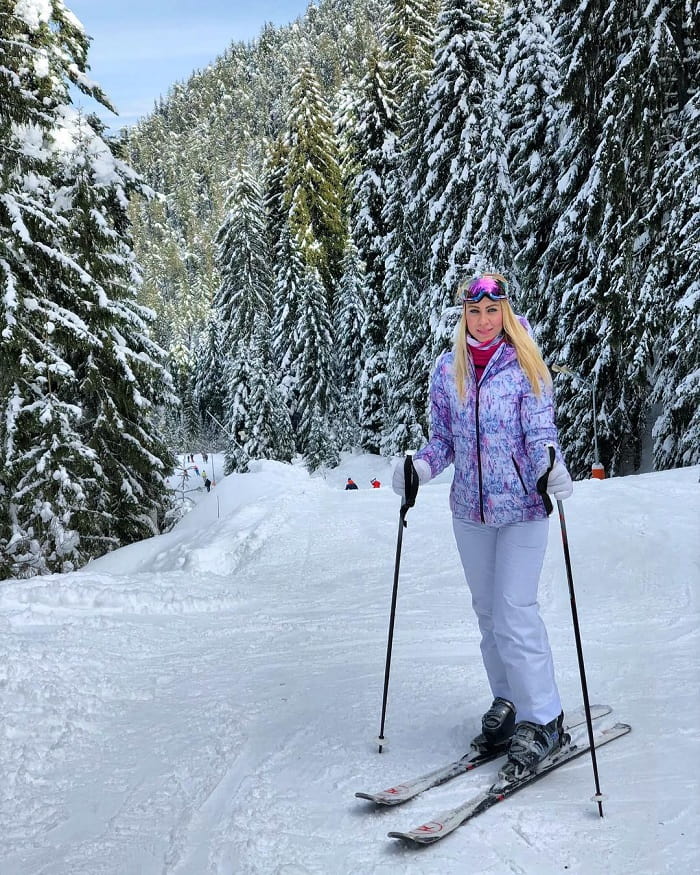 Trượt tuyết khi du lịch Bansko Bulgaria