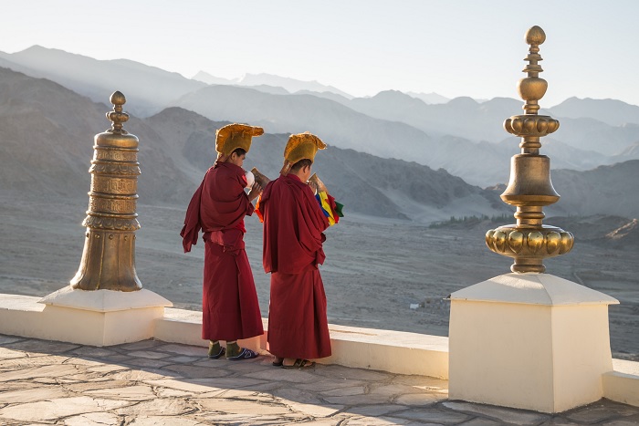 Một tu viện có tầm nhìn ra sườn núi ở Ladakh - tu viện ở Ladakh đẹp