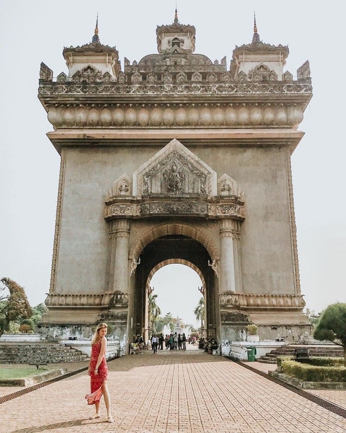 Những điểm tham quan gần chùa Phra Keo Lào