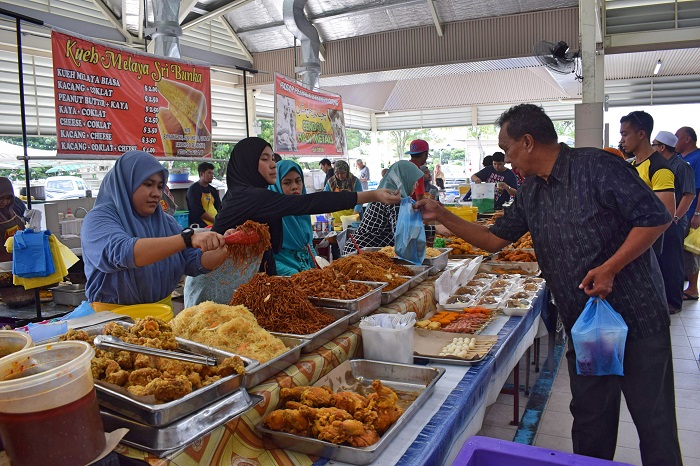 Cách bố trí ở chợ đêm Gadong Brunei