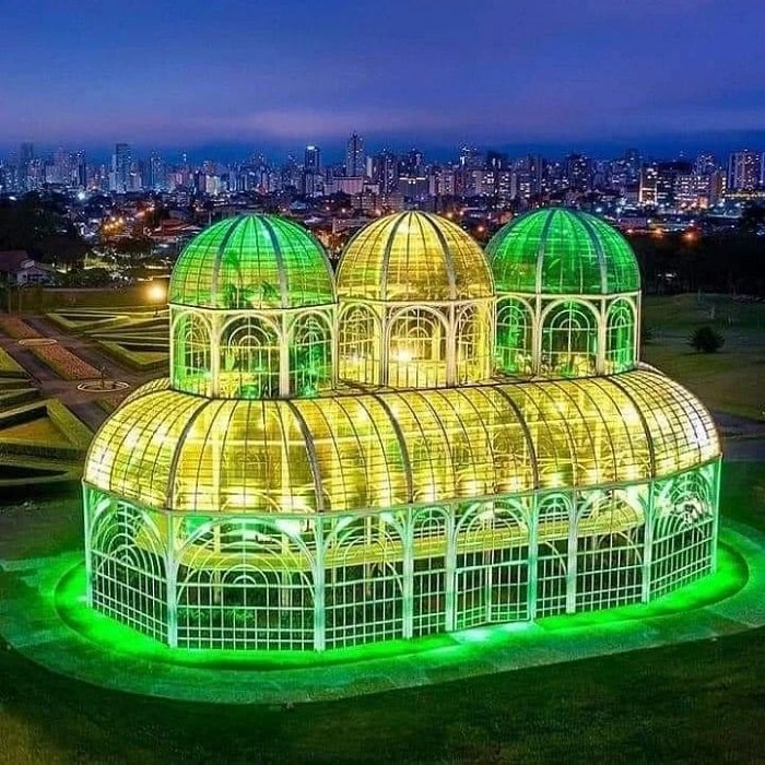 Kiến trúc nhà kính đặc biệt ở vườn bách thảo Curitiba Brazil
