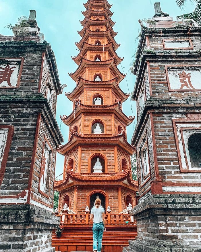 kinh nghiệm du lịch Hà Nội - chùa Trấn Quốc