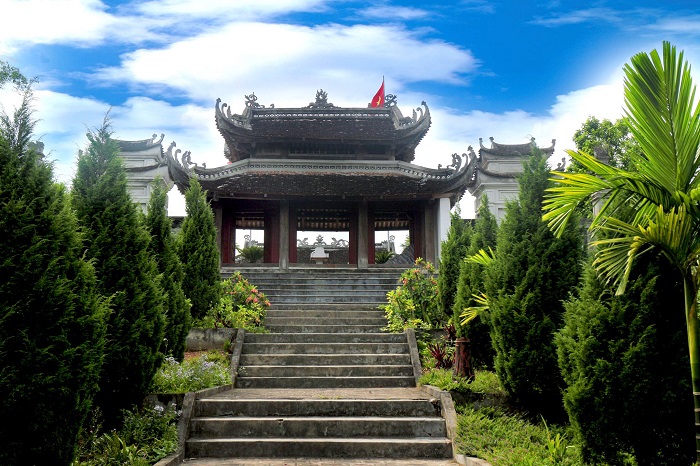 Đền Phúc Khánh là ngôi đền đẹp ở Lào Cai