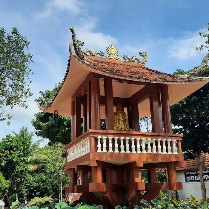 Thiền Viện Trúc Lâm Phương Nam là nơi có phiên bản chùa Một Cột ở Việt Nam đẹp chẳng kém bản gốc