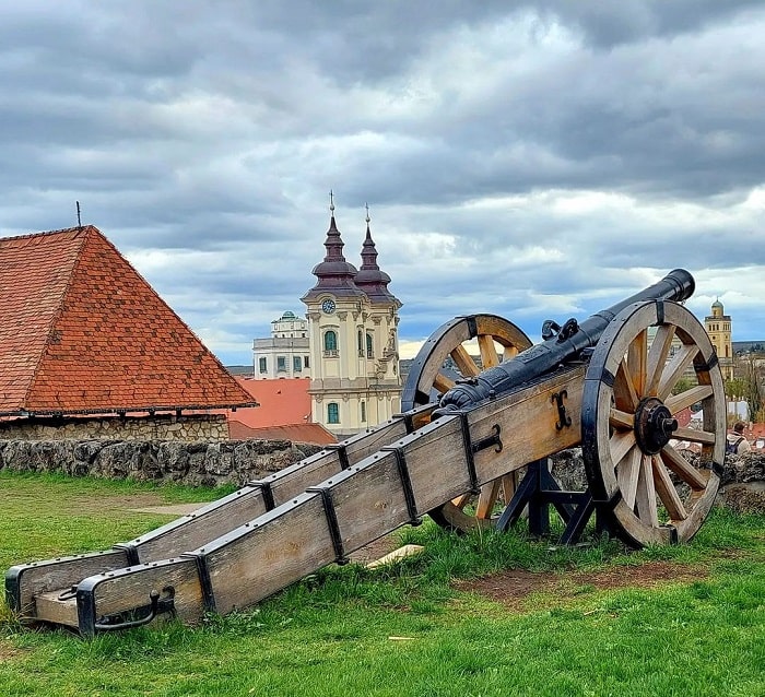 Lịch sử về lâu đài Eger Hungary