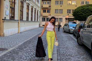 Lang thang ở thị trấn Sopron Hungary khám phá những con phố phủ màu thời gian