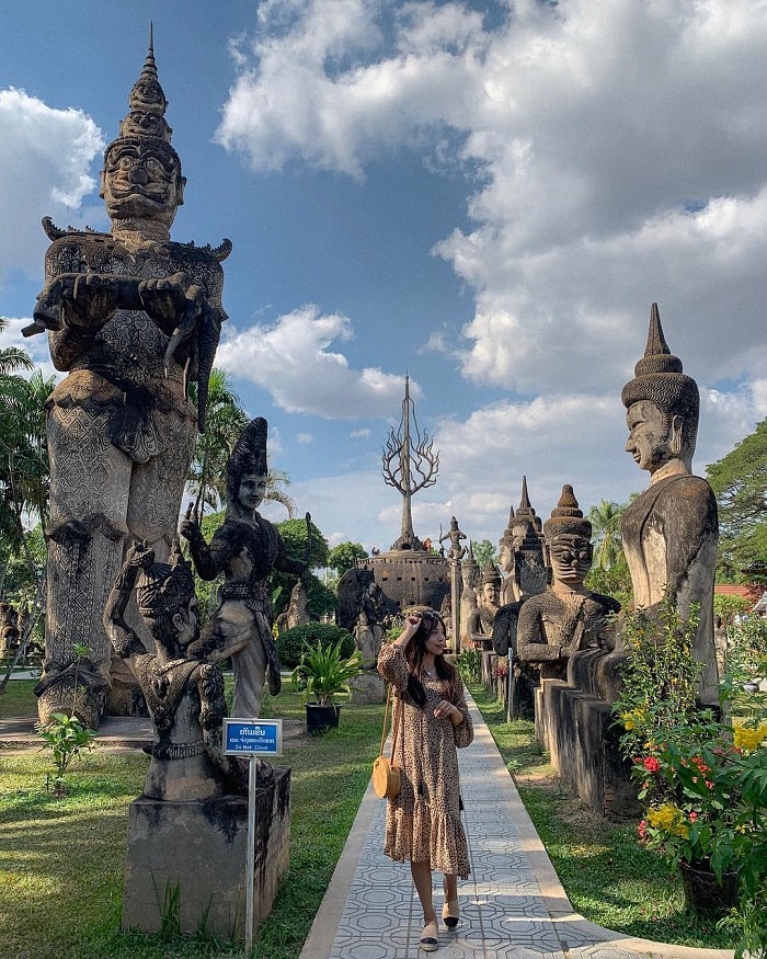 Những điểm tham quan gần chùa Phra Keo Lào