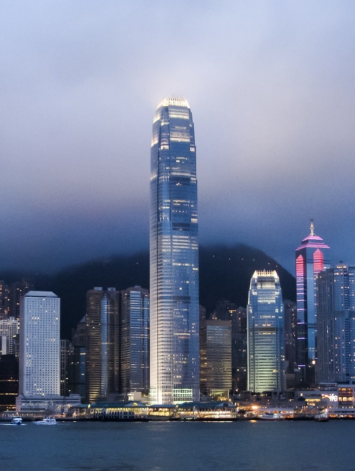 Trung tâm tài chính quốc tế 2 - Top tòa nhà chọc trời nổi tiếng ở Hồng Kông 