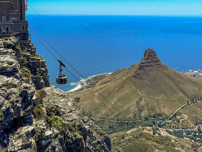 Table Mountain Aerial Cableway là một trong những tuyến cáp treo đẹp nhất thế giới được yêu thích 
