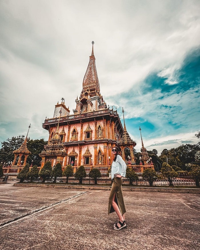 Bảo tháp Phra Mahathat ở chùa Wat Chalong Thái Lan