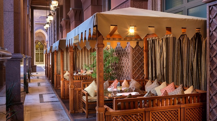 Nhà hàng Mezlai theo phong cách Beloudin - nhà hàng tốt nhất ở Abu Dhabi