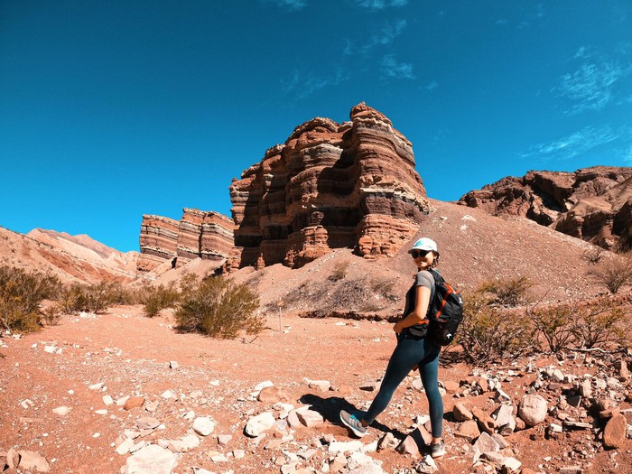 Đi bộ đến Los Estratos là hoạt động thú vị ở thị trấn Cafayate Argentina