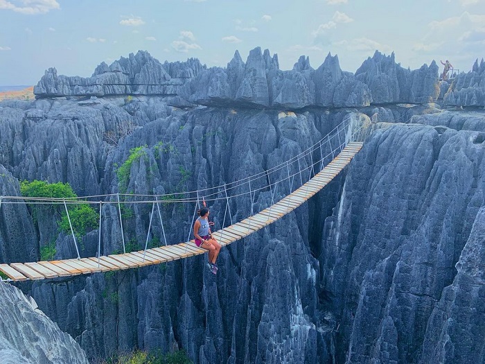 Rừng đá Tsingy là khu rừng đá độc đáo trên thế giới nằm trên đảo Madagascar