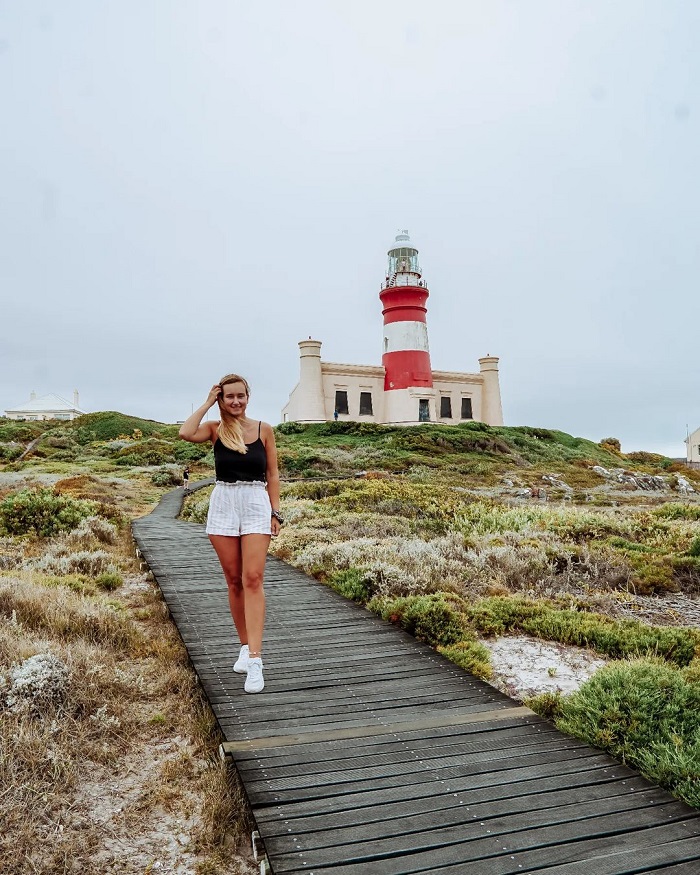 Ngọn hải đăng Cape Agulhas là điều hàng đầu để xem và làm ở mũi Agulhas Nam Phi