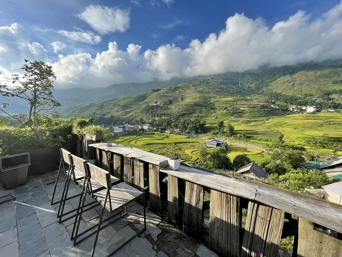 La Dao Spa & Coffee House is a coffee shop with rice field view in Sapa located in Ta Van commune