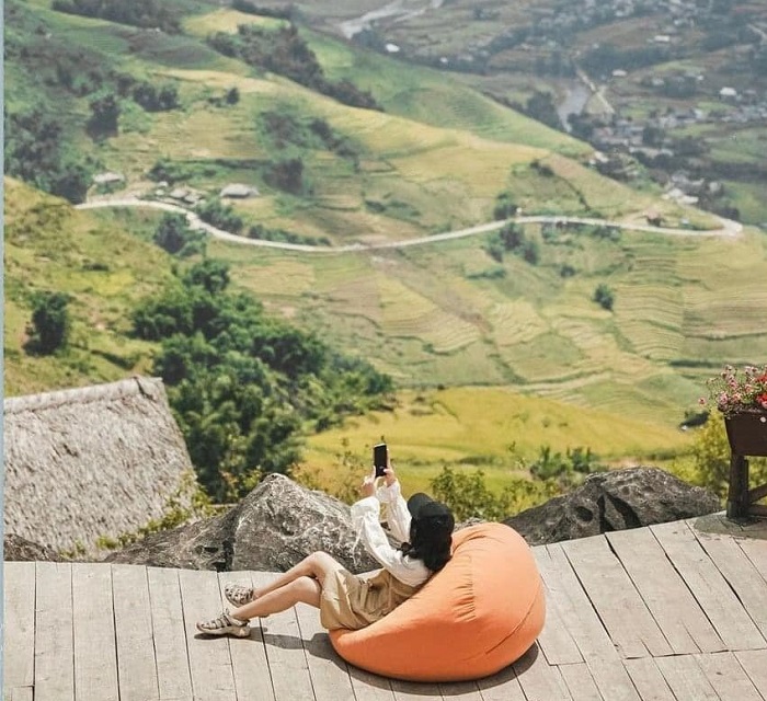 Best View – SaPa is a coffee shop with rice field view in Sapa that many tourists check in