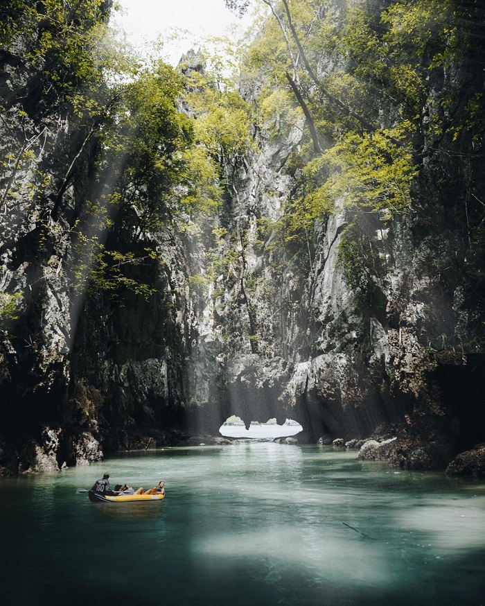 Vườn quốc gia Ao Phang Nga là rừng ngập mặn ở châu Á thuộc Thái Lan 