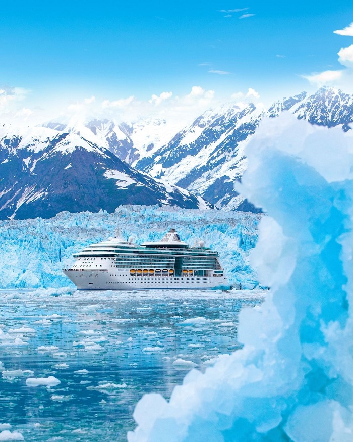 Hubbard là sông băng đẹp trên thế giới thu hút nhiều du khách