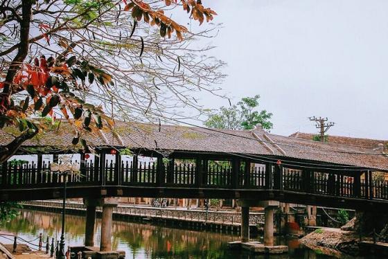 Vẻ đẹp đậm màu thời gian của những cây cầu ngói cổ ở Việt Nam