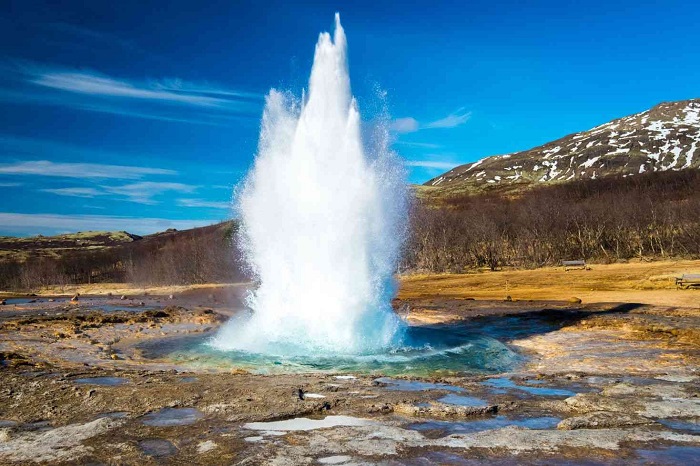 Phun trào Geysir ở Iceland - du lịch Reykjavik