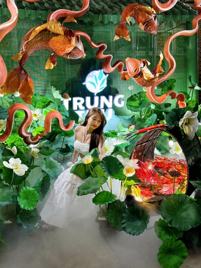 Yen Garden Bistro quán cafe decor trung thu ở Nha Trang 