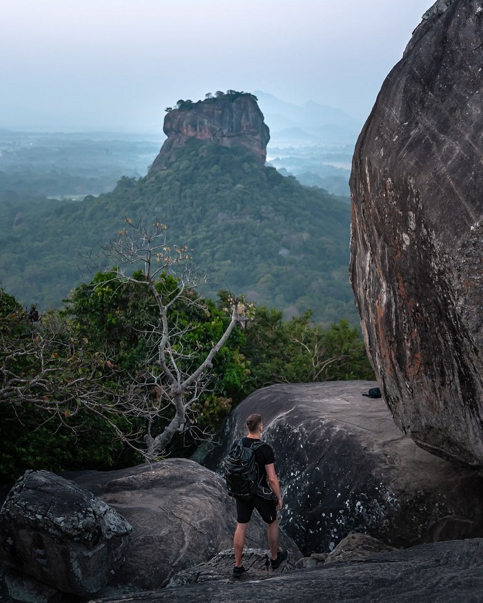 Sigiriya là một trong những núi đá nguyên khối nổi tiếng thế giới mà bạn không thể bỏ qua