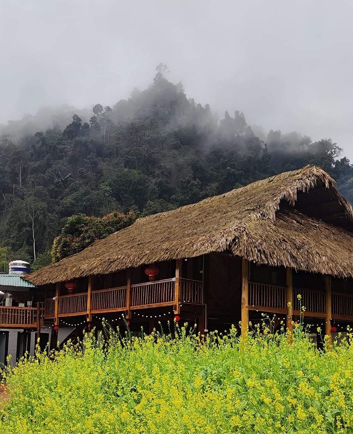 Bản Bung Tuyên Quang là nơi cư trú của bà con Tày, Dao, Kinh,... 