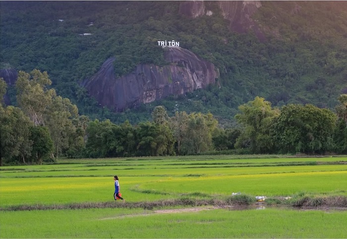 Việt Nam là điểm du lịch bụi tuyệt nhất thế giới với nhiều trải nghiệm thi vị