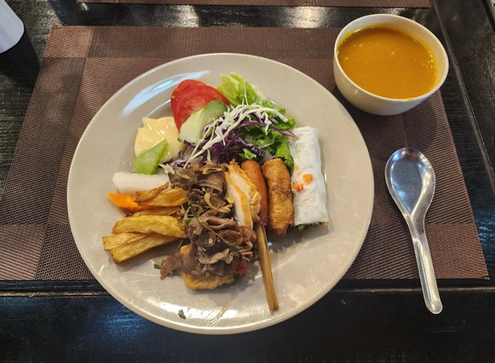 nhà hàng ngon gần Tam Cốc Ninh Bình - The Long Restaurant