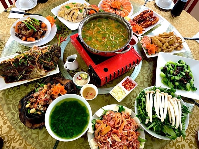 nhà hàng ngon gần Tam Cốc Ninh Bình - Nhà hàng Đức Linh