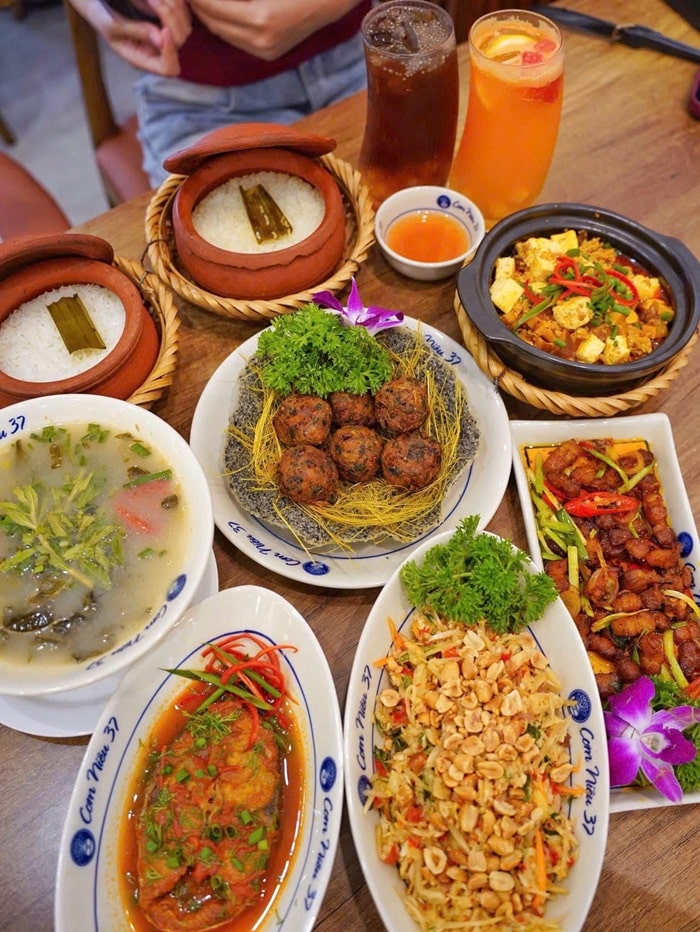 quán cơm ngon Bắc Ninh - Cơm Niêu 37