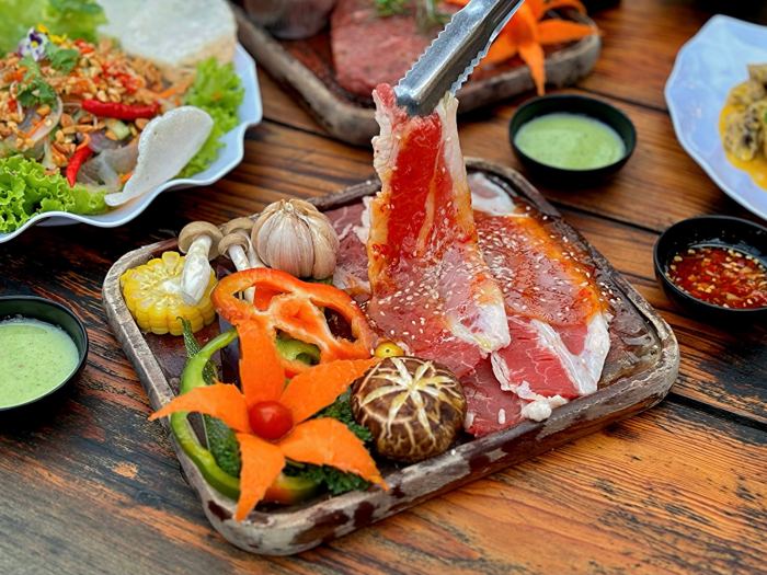 nhà hàng ngắm hoàng hôn Đà Lạt Tiệm nướng Thương Thương