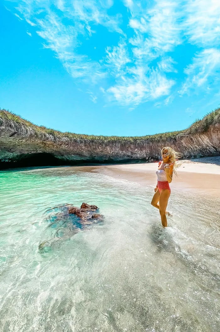 Tham quan đảo Marietas và biển Hidden là điều nên làm khi tới thành phố Puerto Vallarta Mexico