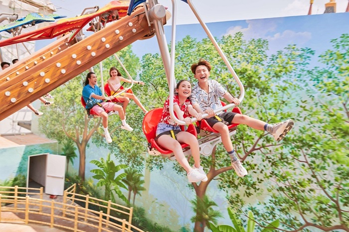 Caption du lịch hay mang tính lầy lội cùng bạn bè - Ảnh: VinWonders