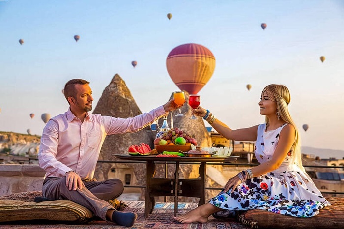Caption du lịch hay mang tính ngọt ngào với người yêu - Ảnh: MIA