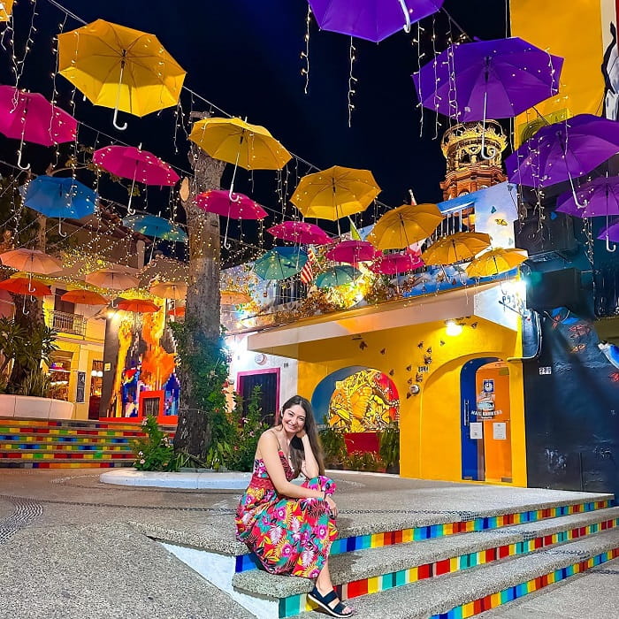Khám phá khu phố cổ Zona Romantica là điều nên làm khi tới thành phố Puerto Vallarta Mexico