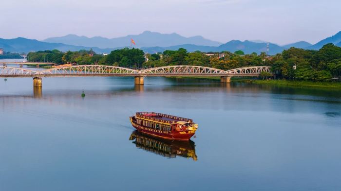 du thuyền nhà hàng ở Huế Ngự Thuyền - Hueritage du thuyền nhà hàng ở Huế Ngự Thuyền - Hueritage