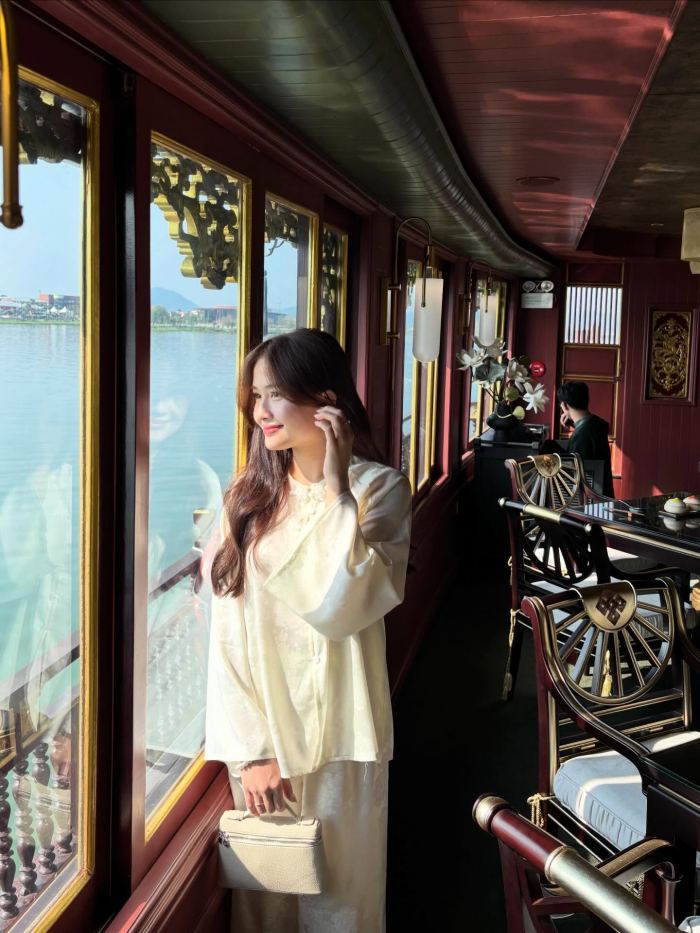 du thuyền nhà hàng ở Huế du thuyền nhà hàng ở Huế