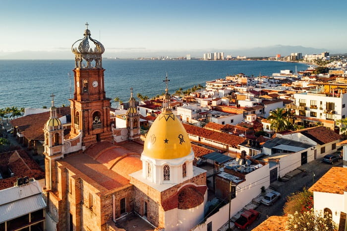 Ghé thăm nhà thờ Đức Mẹ Guadalupe là điều nên làm khi tới thành phố Puerto Vallarta Mexico