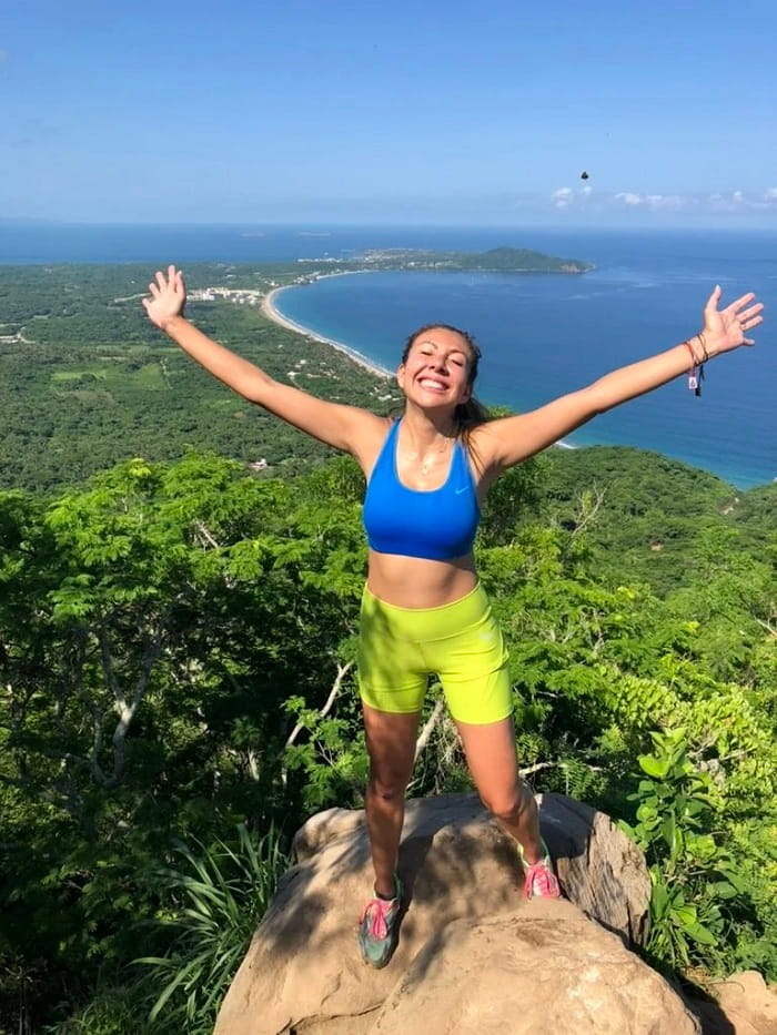 Leo núi Khỉ là điều nên làm ở thị trấn Sayulita Mexico 