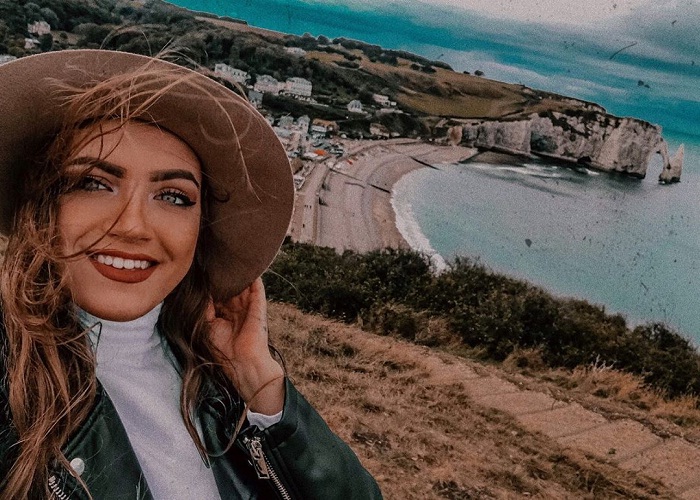 Bãi biển Etretat – một tuyệt tác thiên nhiên ban tặng cho Pháp