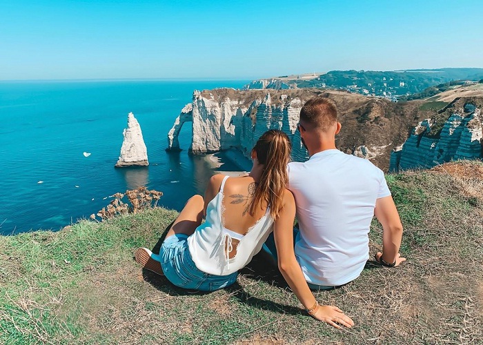 Bãi biển Etretat – một tuyệt tác thiên nhiên ban tặng cho Pháp