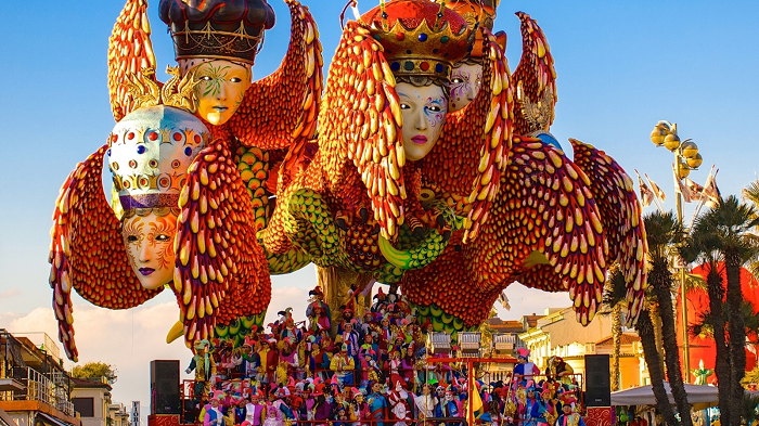 Tìm hiểu những điều thú vị về lễ hội Carnival Hy Lạp