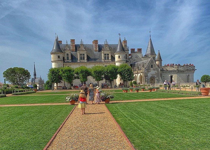 Lâu đài Amboise – cái nôi của nghệ thuật Phục Hưng có gì mà hút khách đến vậy?