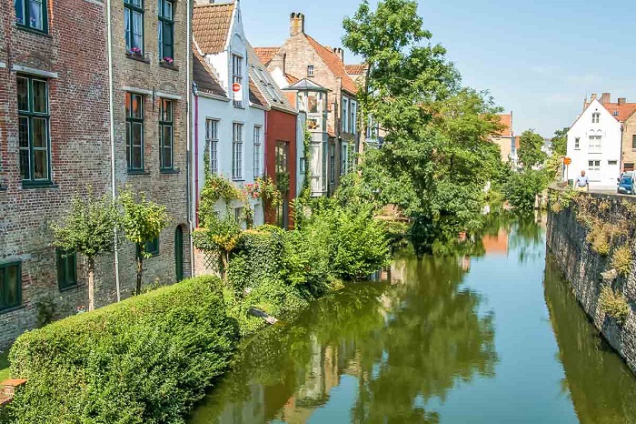 Bruges là thành phố trung cổ được bảo tồn tốt nhất của châu Âu - Tham quan kênh đào Bruges Bỉ