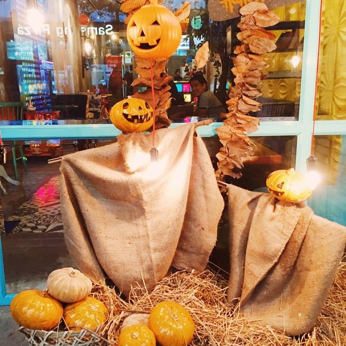Light UP Coffee là một trong những quán cà phê trang trí halloween ở Sài Gòn 
